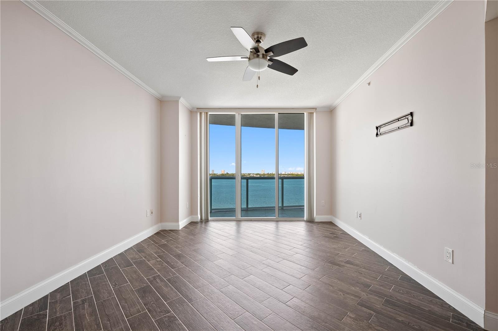 241 RIVERSIDE DR #704, HOLLY HILL, FL, 32117