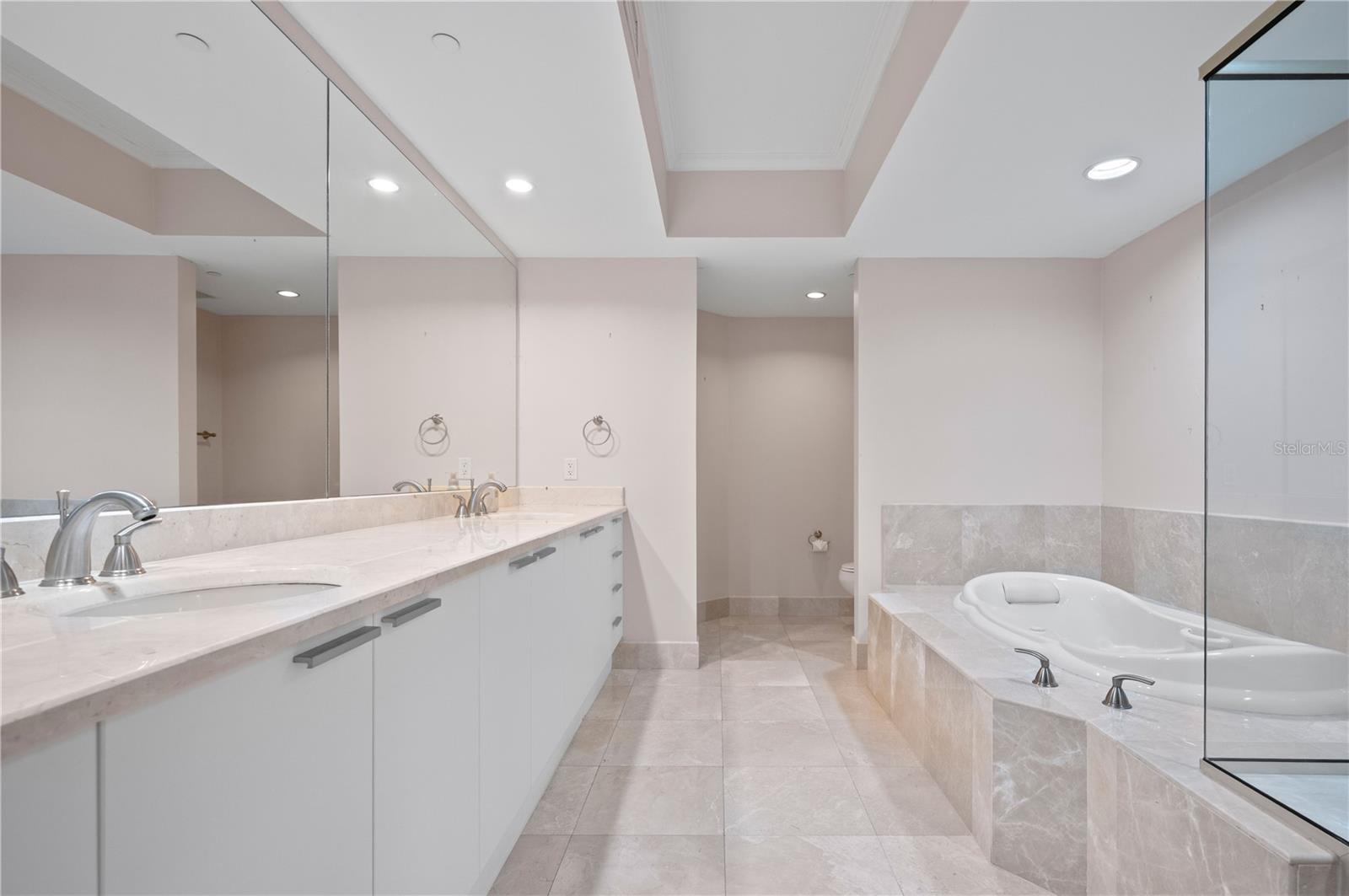 241 RIVERSIDE DR #704, HOLLY HILL, FL, 32117