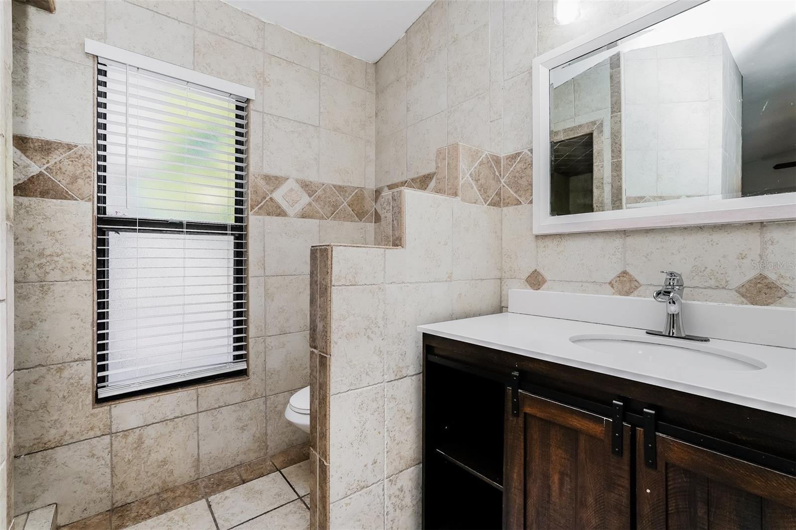 3602 E 75TH TER, SARASOTA, FL, 34243