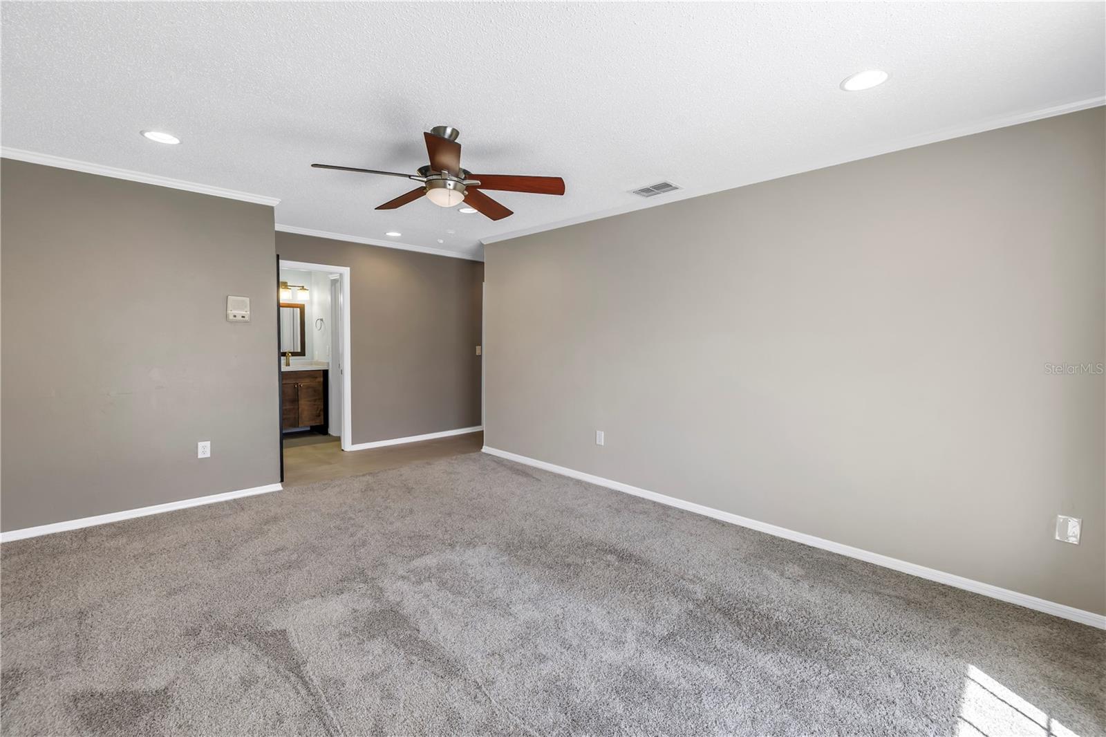 2312 HERON CIR, CLEARWATER, FL, 33762