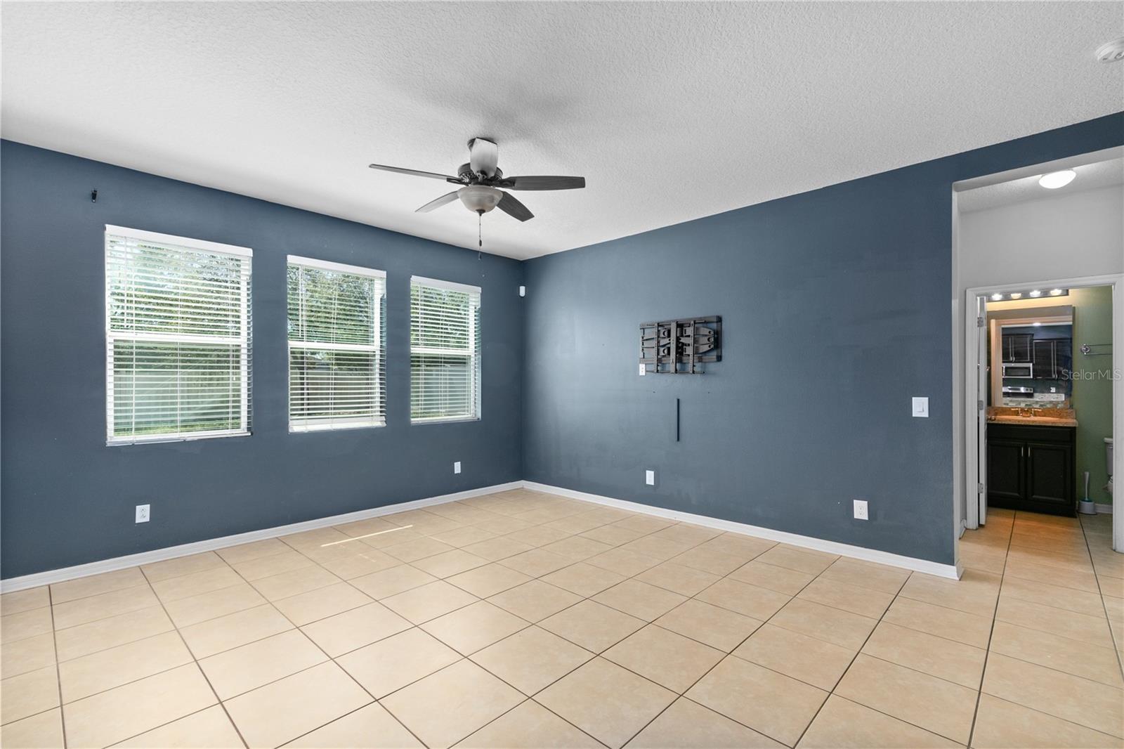 2572 LIMERICK CIR, GRAND ISLAND, FL, 32735