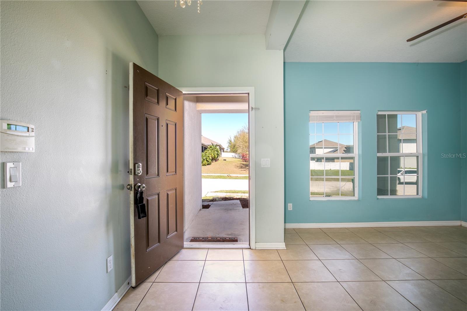2572 LIMERICK CIR, GRAND ISLAND, FL, 32735