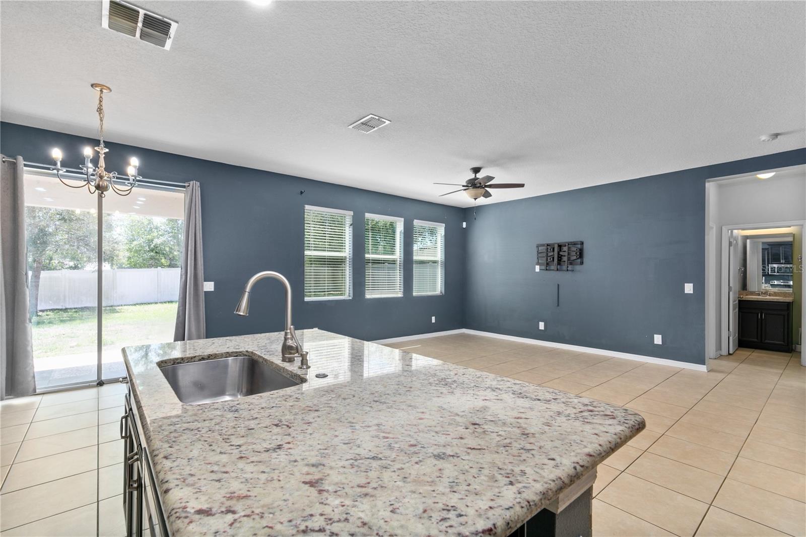 2572 LIMERICK CIR, GRAND ISLAND, FL, 32735