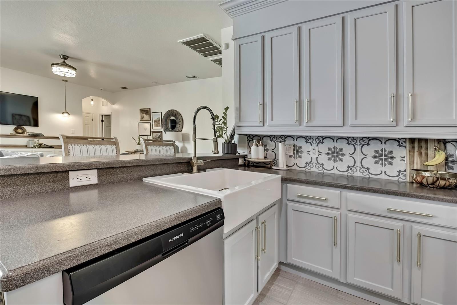 7338 WILD OAK LN, LAND O LAKES, FL, 34637