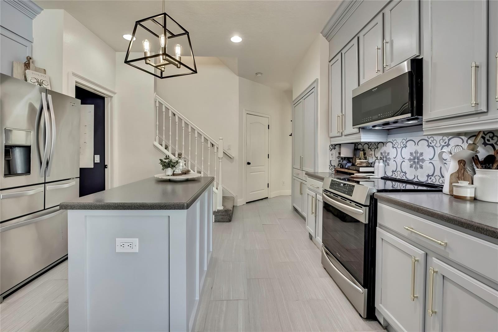 7338 WILD OAK LN, LAND O LAKES, FL, 34637