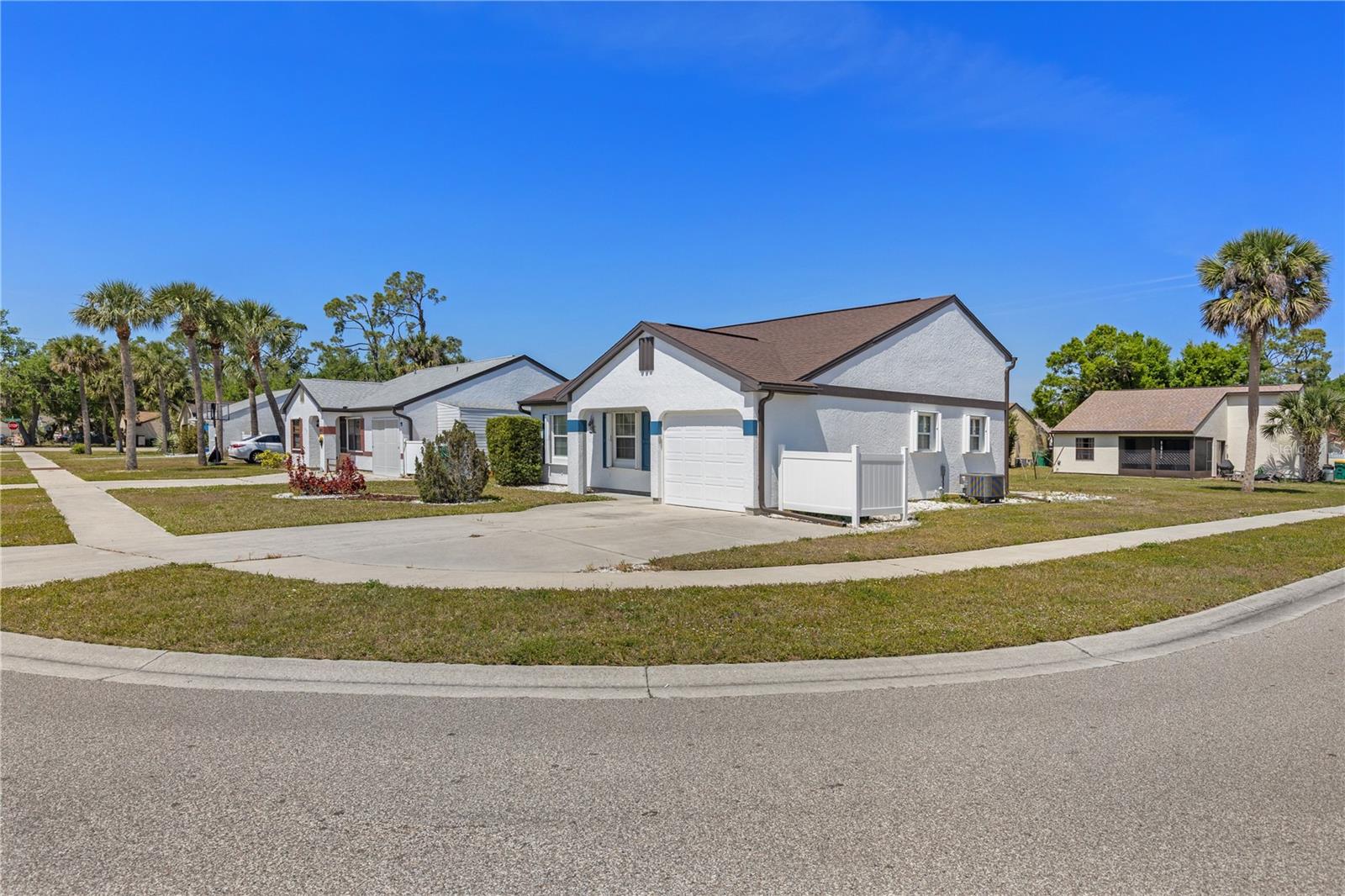 1225 E CORKTREE CIR, PORT CHARLOTTE, FL, 33952