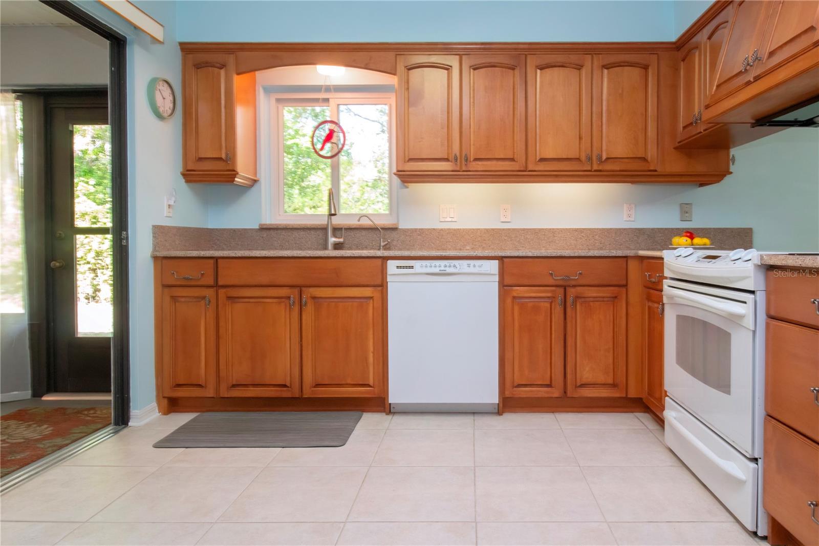 1803 NEW BEDFORD DR, SUN CITY CENTER, FL, 33573