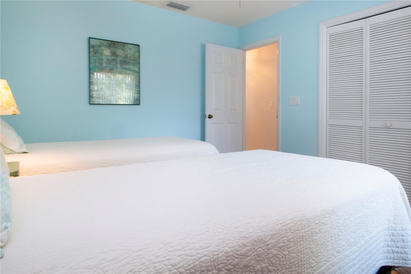 1803 NEW BEDFORD DR, SUN CITY CENTER, FL, 33573