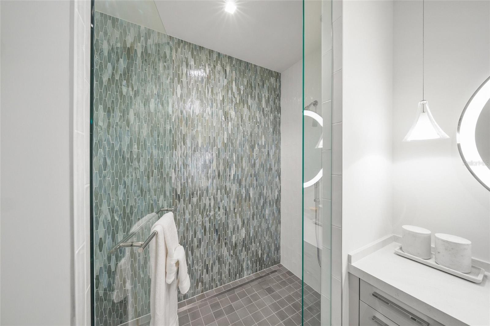 1581 GULF OF MEXICO DR #308, LONGBOAT KEY, FL, 34228