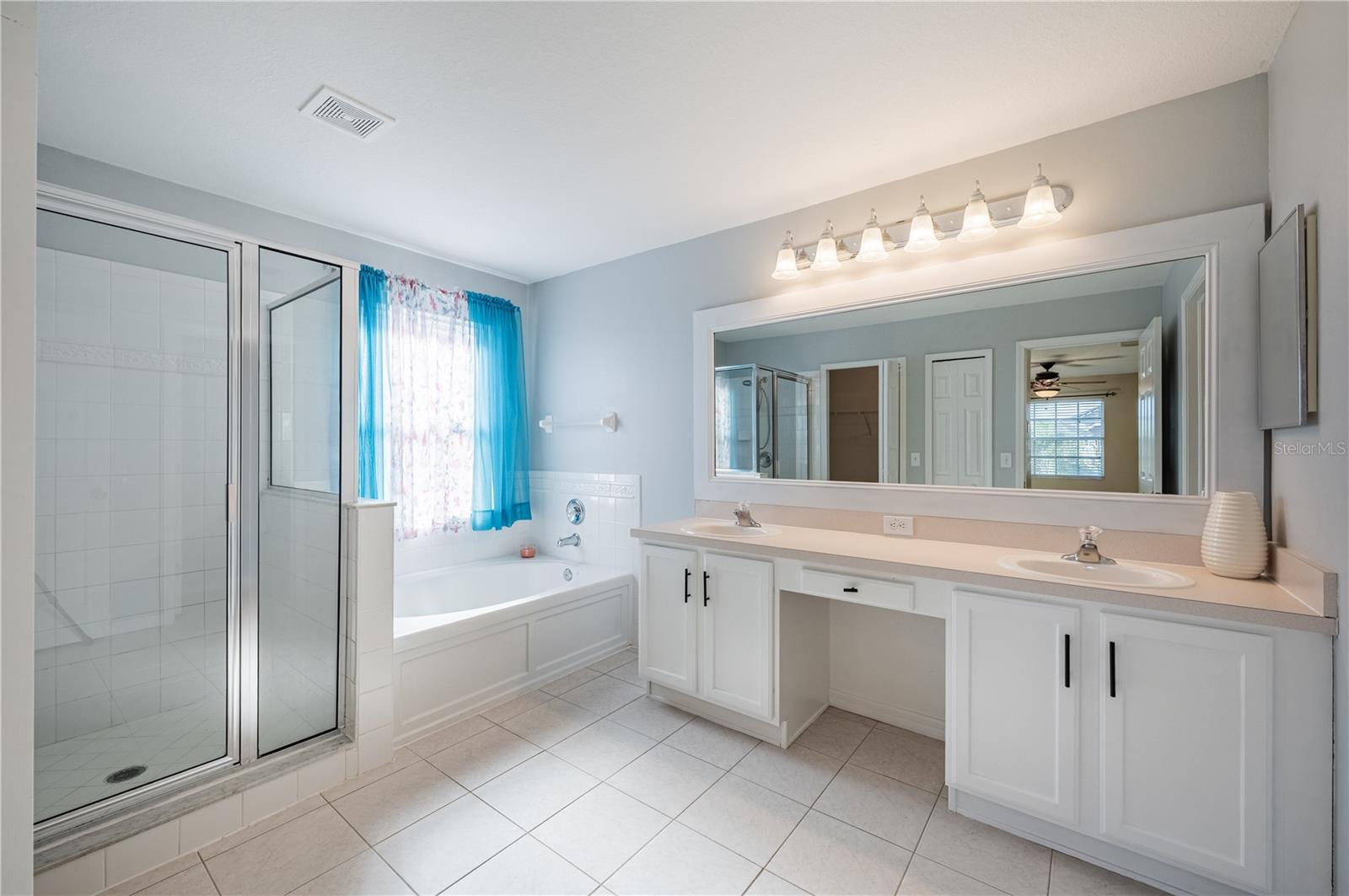 31028 BACLAN DR, WESLEY CHAPEL, FL, 33545
