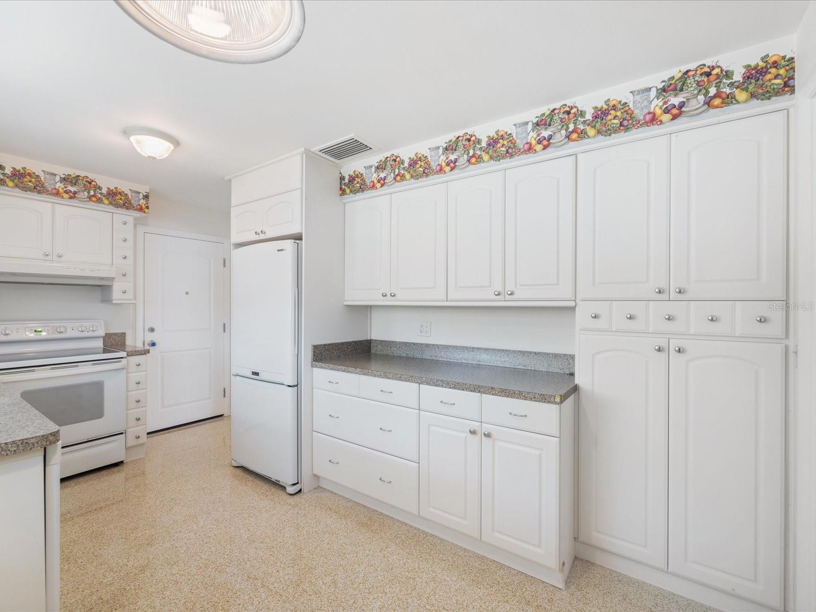 1531 PICARDY CIR, CLEARWATER, FL, 33755