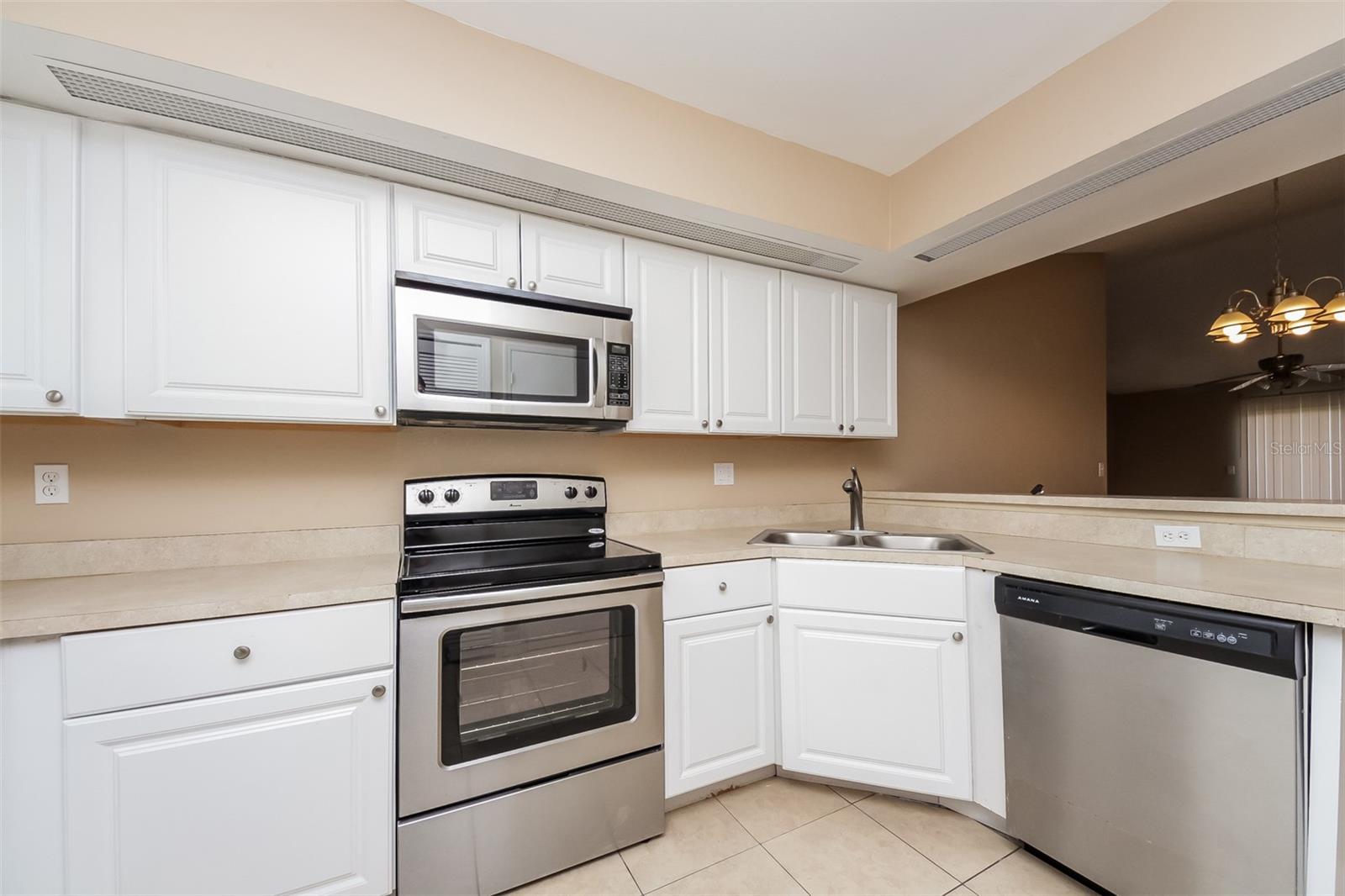 143 DORCHESTER CT, KISSIMMEE, FL, 34758