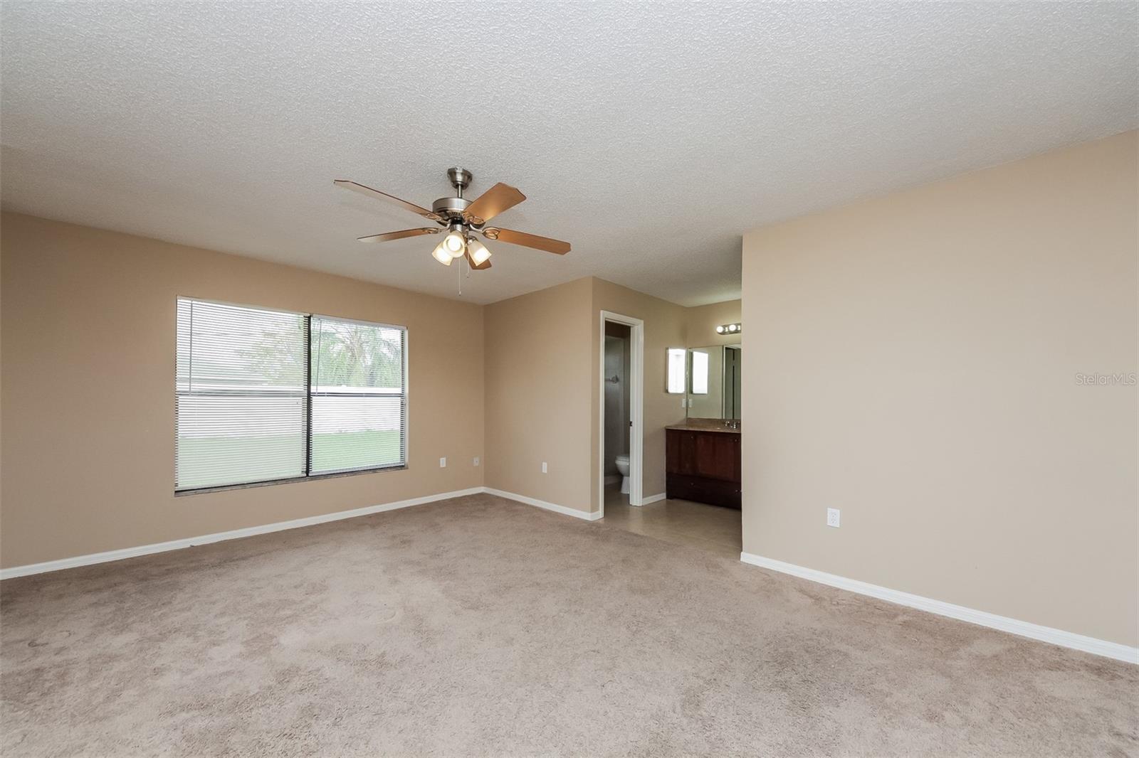 143 DORCHESTER CT, KISSIMMEE, FL, 34758