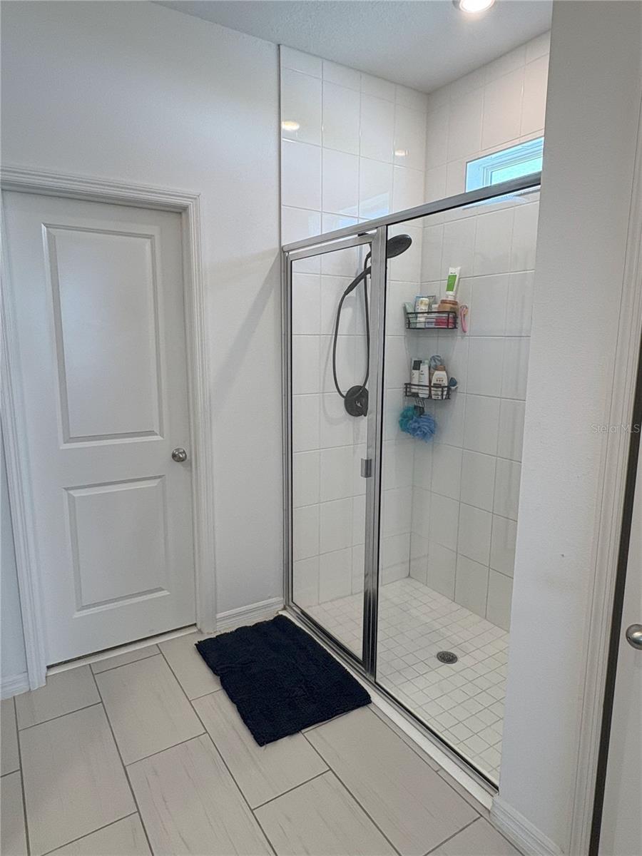 11833 CLARE HILL AVE, RIVERVIEW, FL, 33579