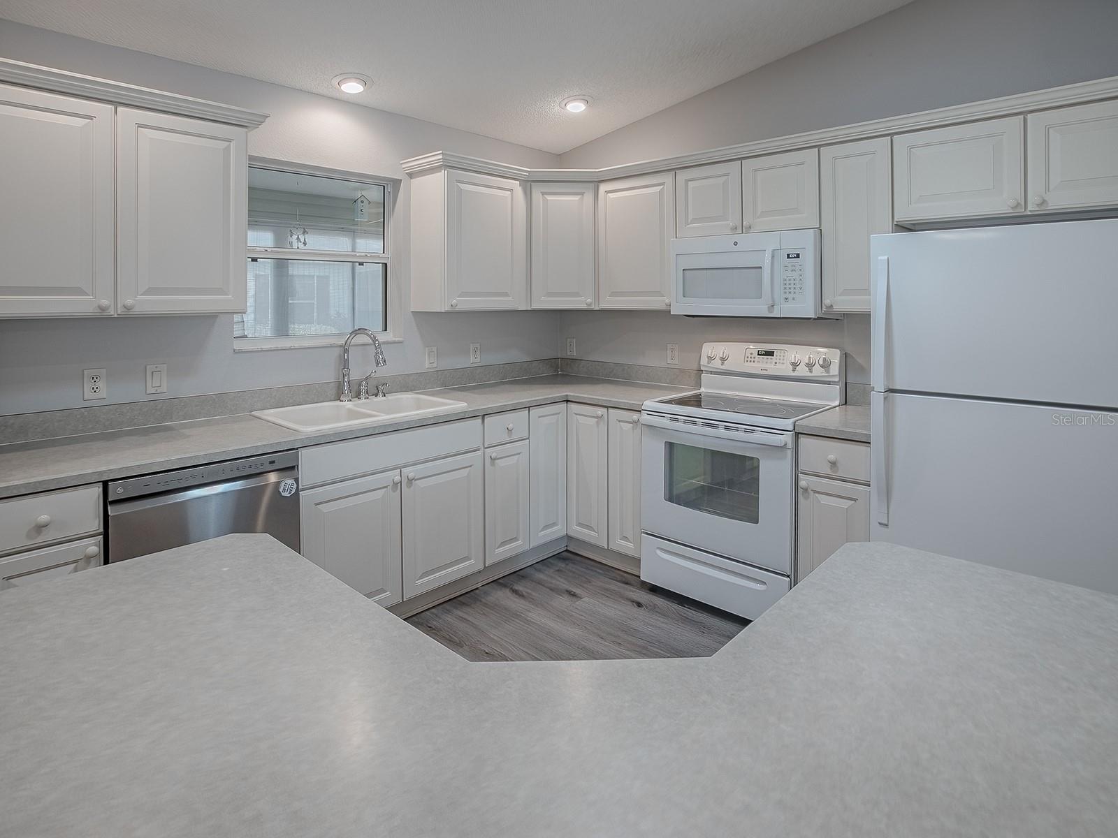 922 KENOVA AVE, THE VILLAGES, FL, 32162