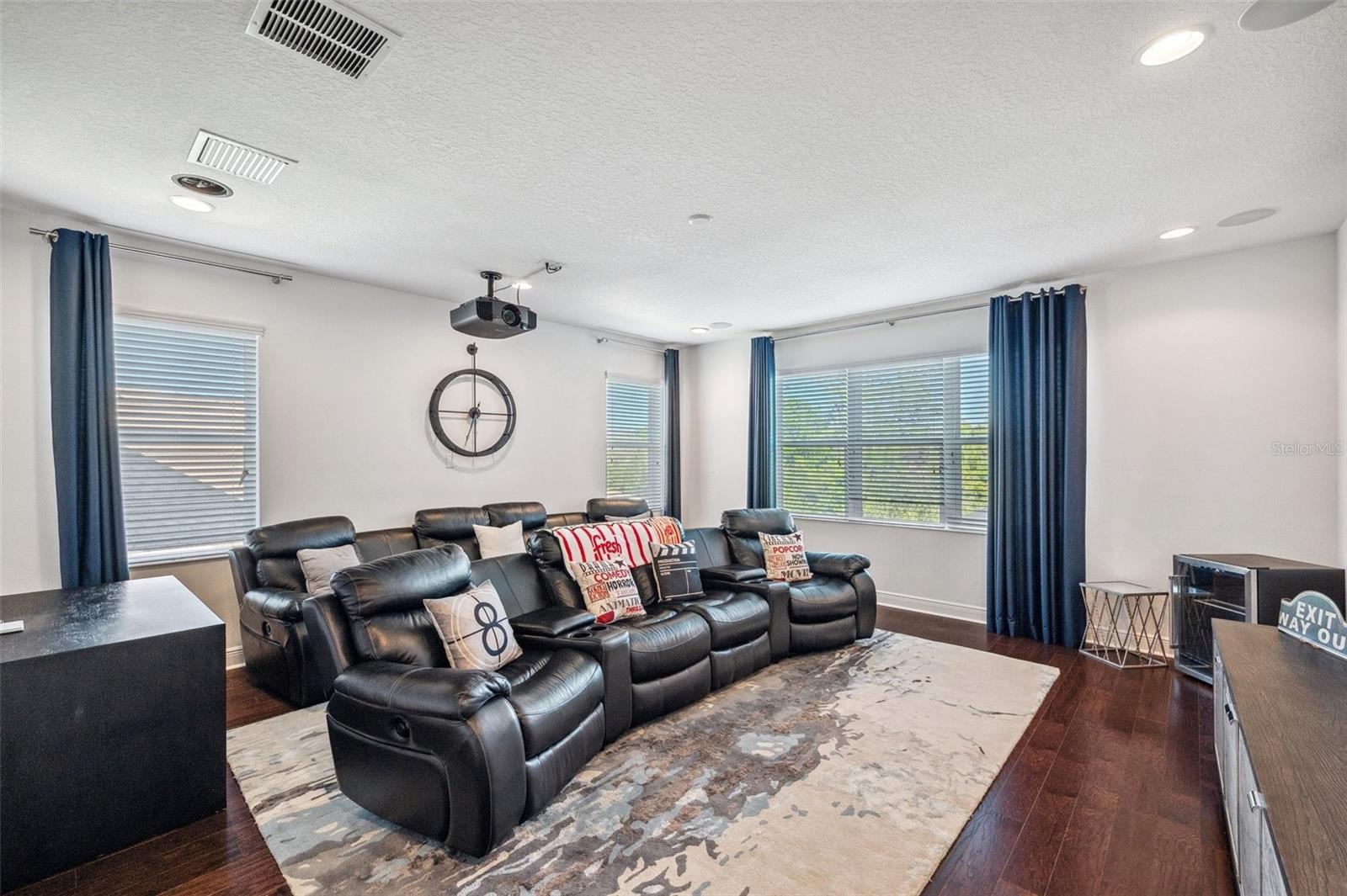 2600 COCO PALM CIR, WESLEY CHAPEL, FL, 33543