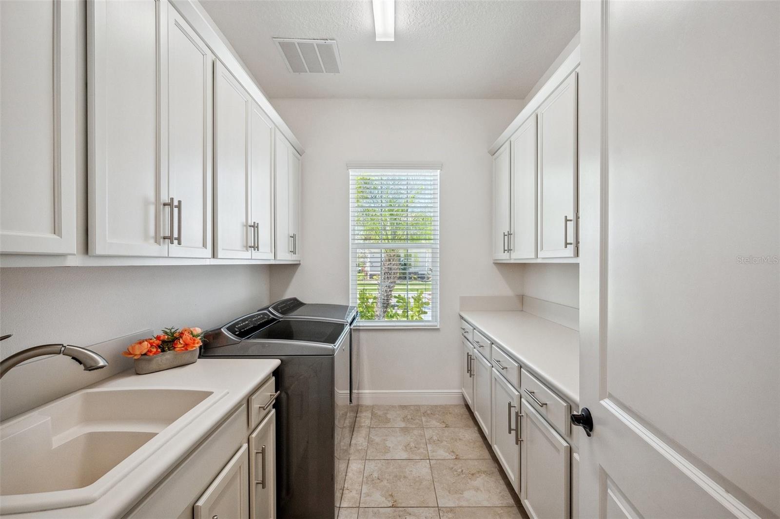 2600 COCO PALM CIR, WESLEY CHAPEL, FL, 33543