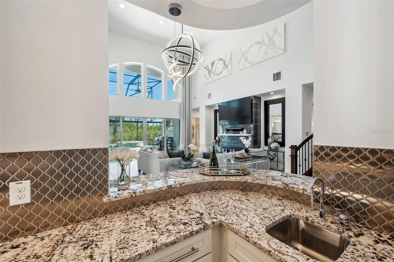 2600 COCO PALM CIR, WESLEY CHAPEL, FL, 33543