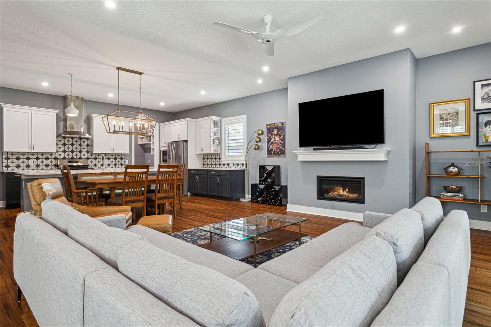 3118 W WALLCRAFT AVE, TAMPA, FL, 33611