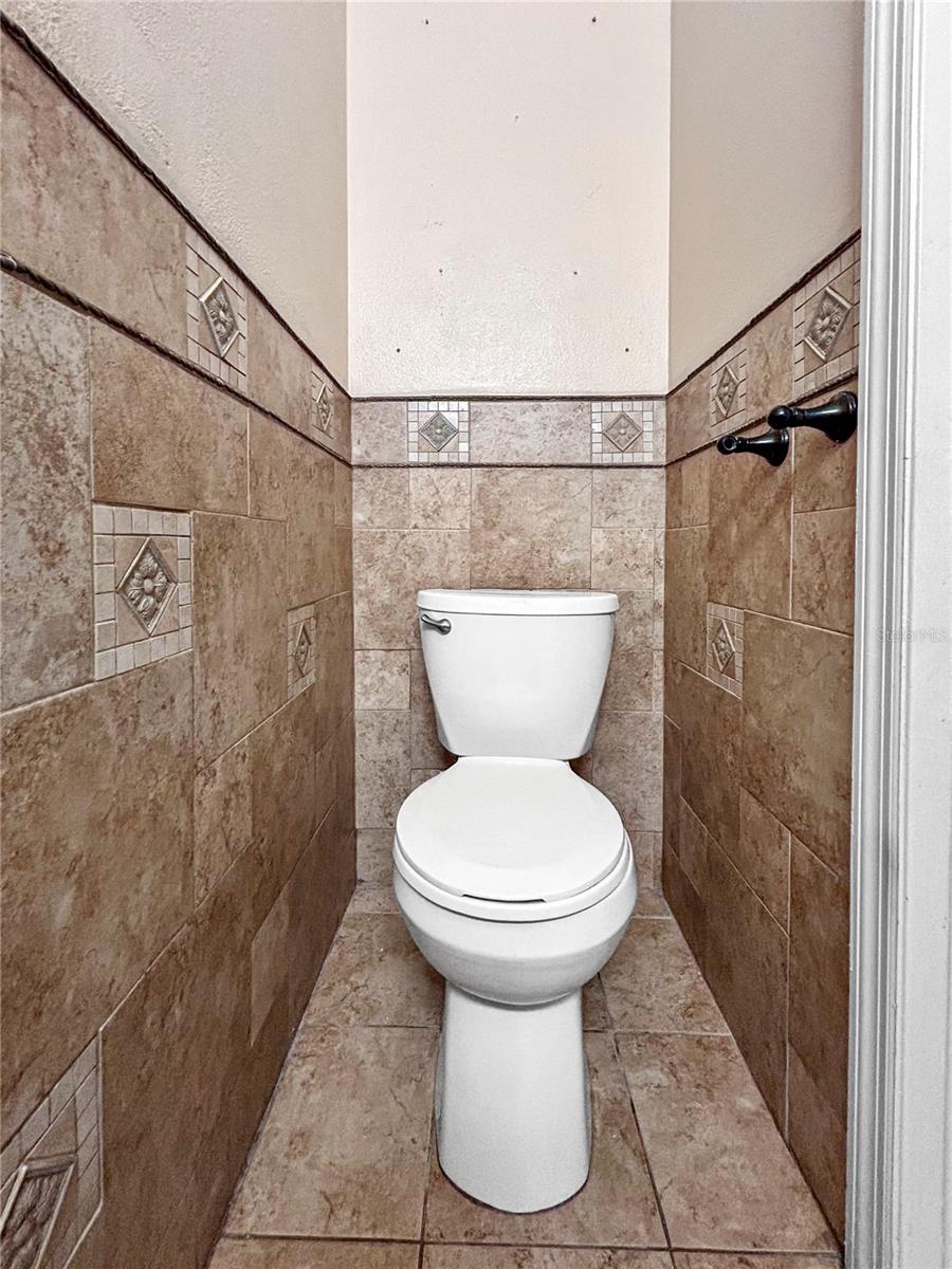 8715 MORRISON OAKS CT, TEMPLE TERRACE, FL, 33637