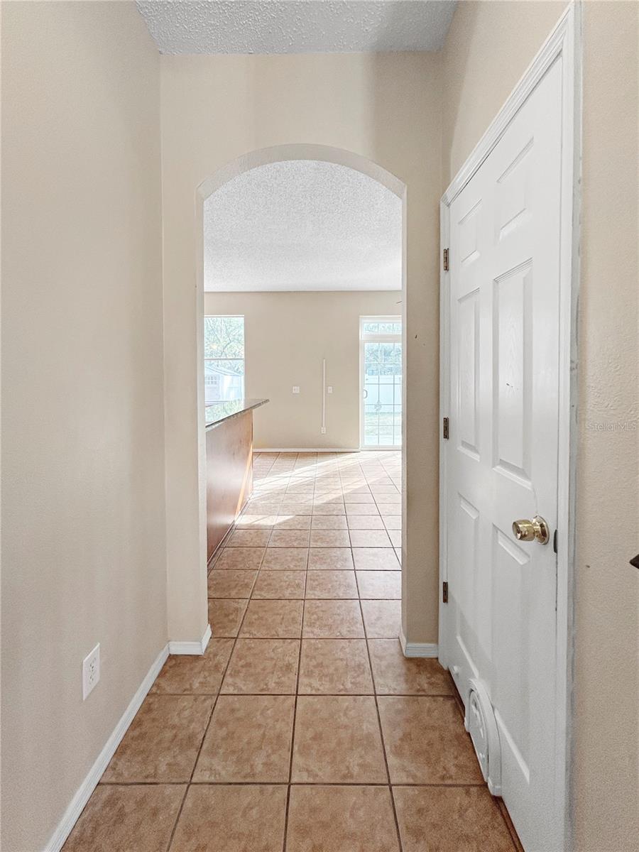 8715 MORRISON OAKS CT, TEMPLE TERRACE, FL, 33637