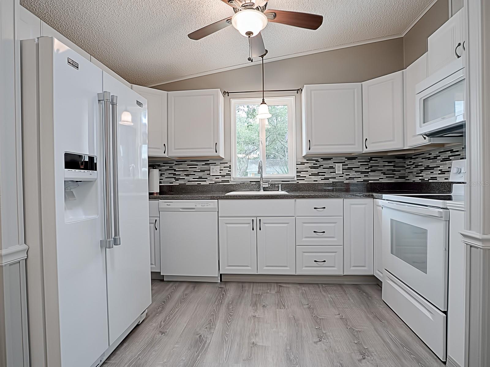 1713 E SCHWARTZ BLVD, THE VILLAGES, FL, 32159