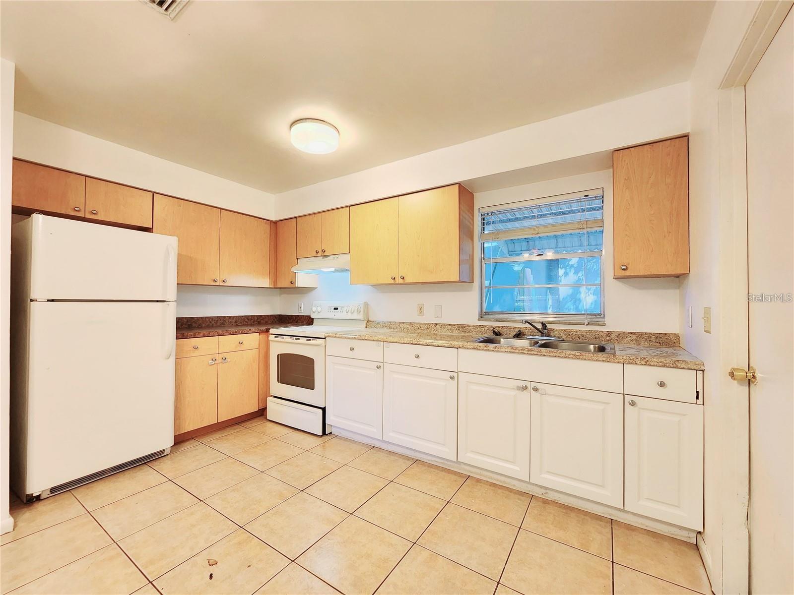 1416 WARWICK PL, ORLANDO, FL, 32806