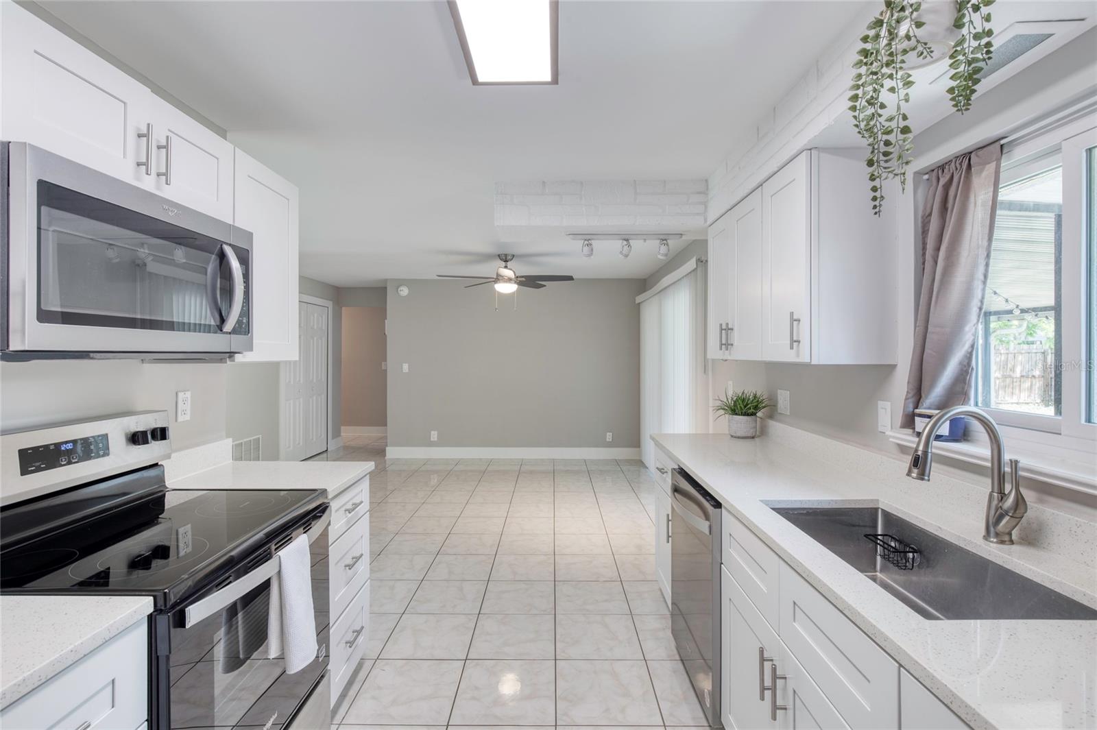202 N BRIGHTON DR, PORT ORANGE, FL, 32127
