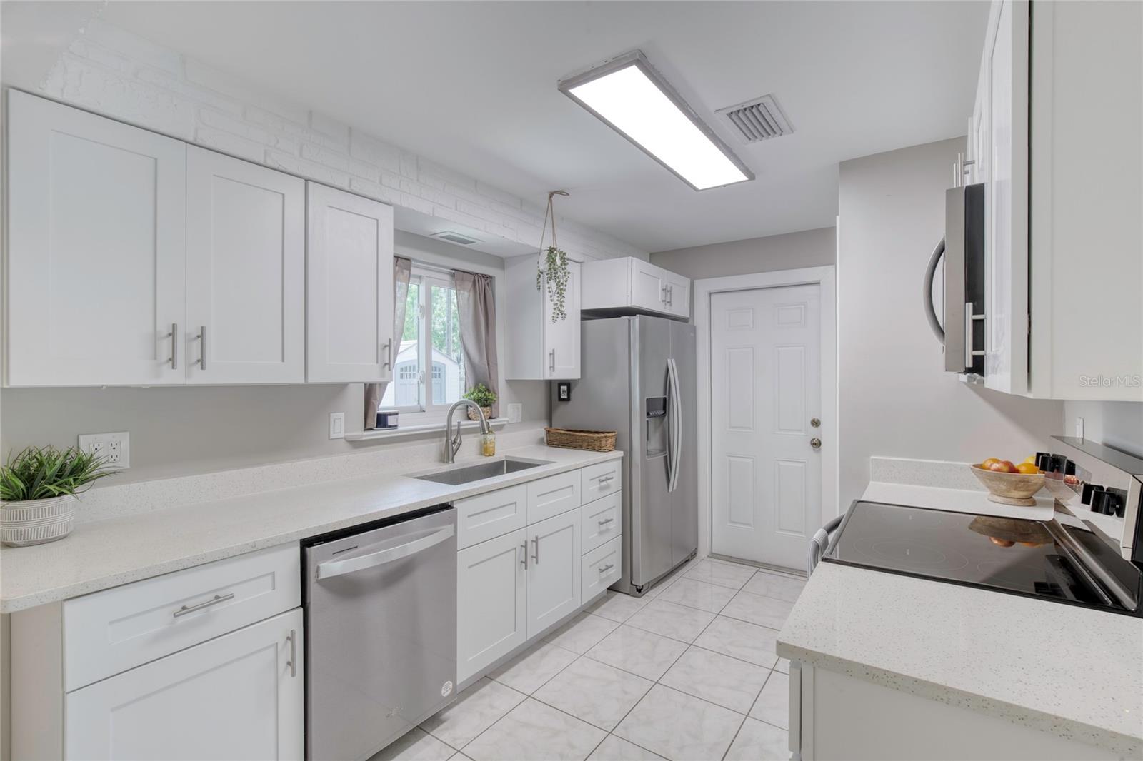 202 N BRIGHTON DR, PORT ORANGE, FL, 32127