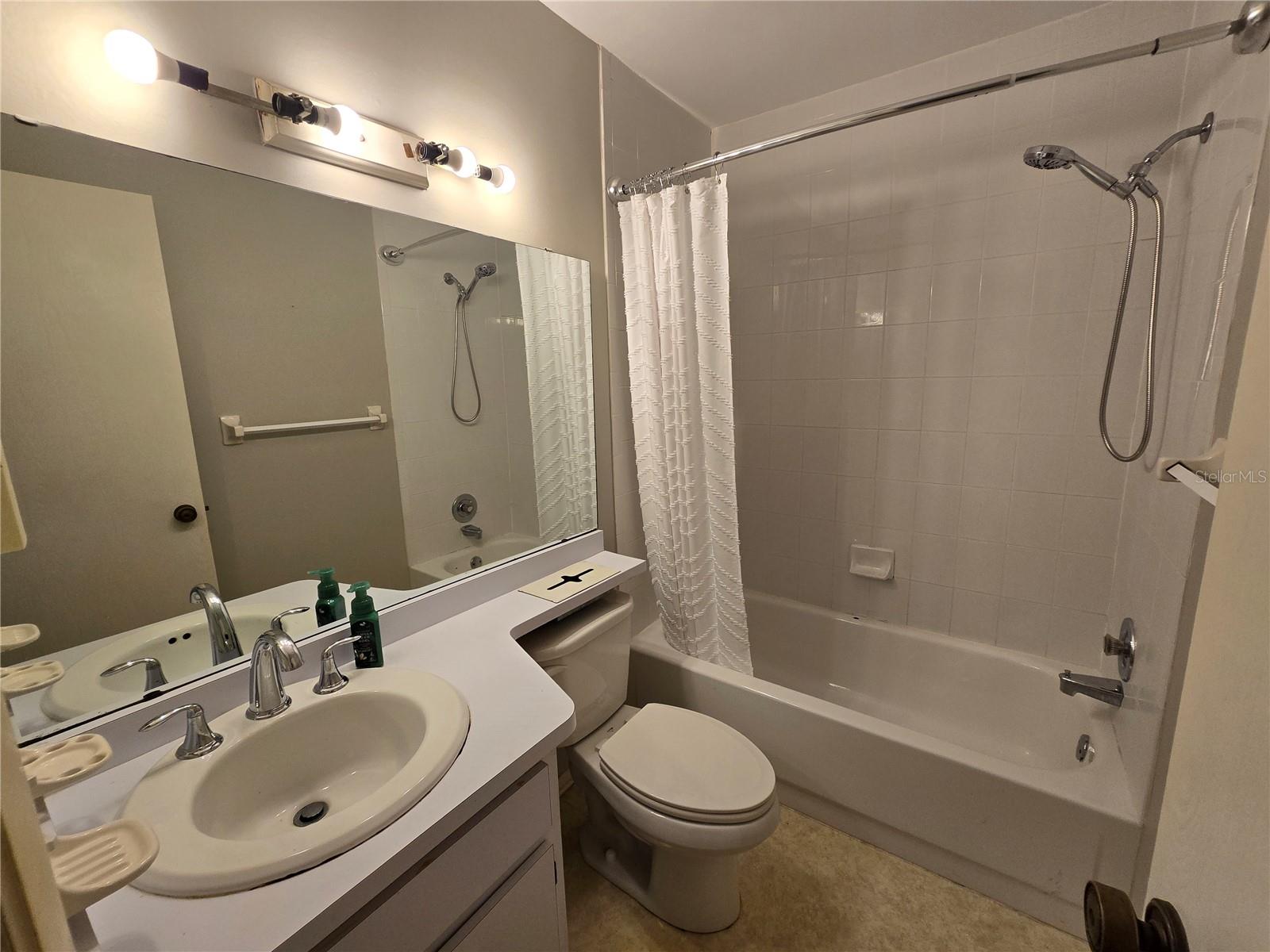 1624 STICKNEY POINT RD #101, SARASOTA, FL, 34231