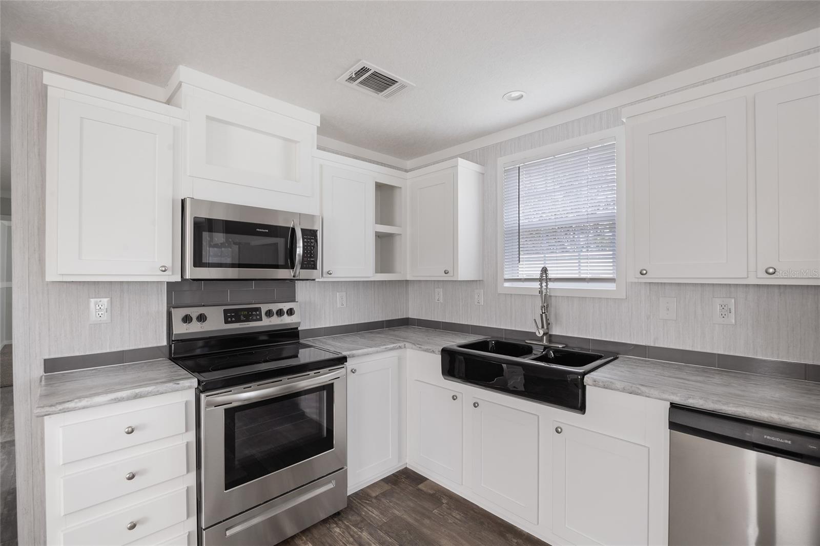 1423 VENETIA ST, NOKOMIS, FL, 34275
