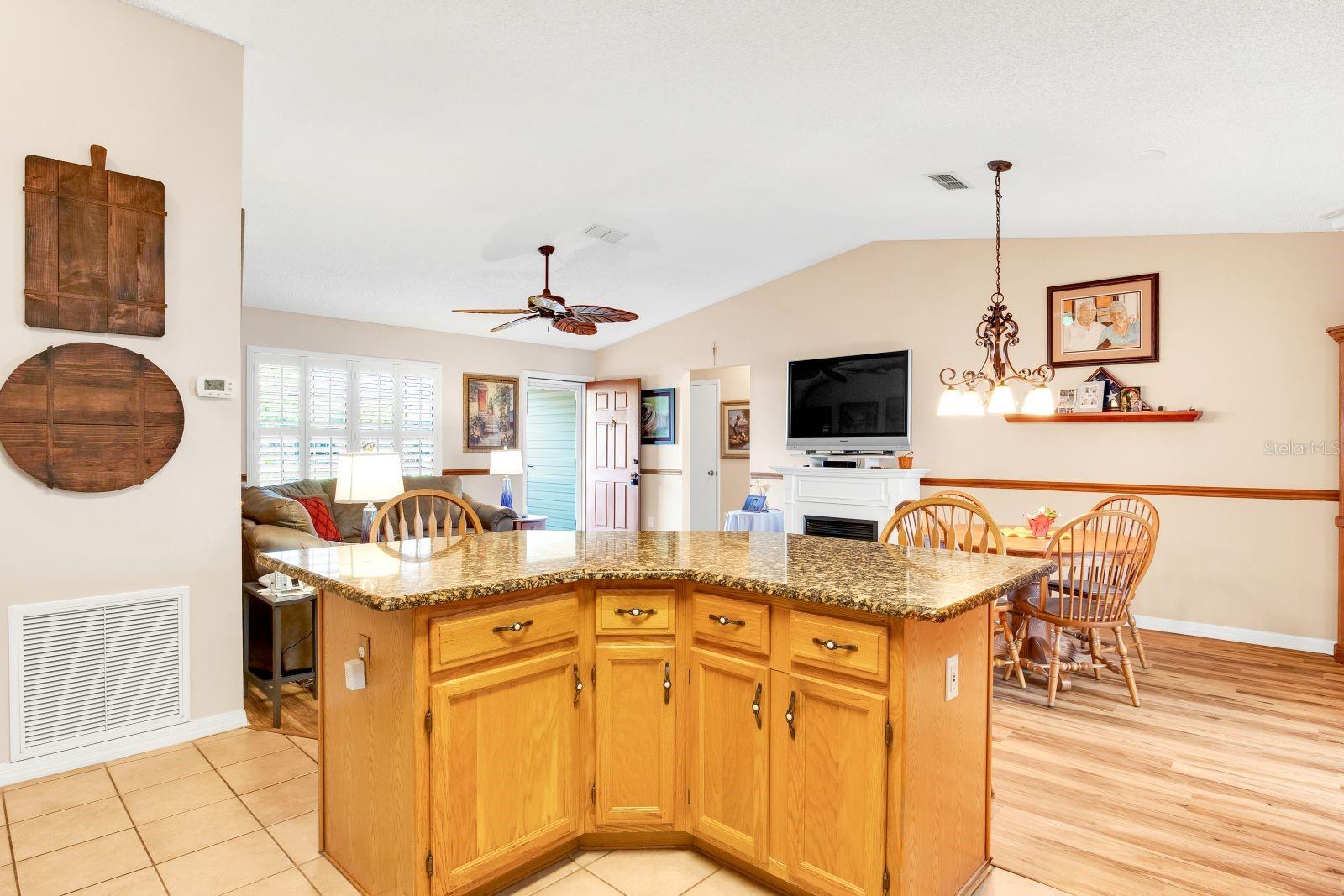 1502 EL PASO WAY, THE VILLAGES, FL, 32162