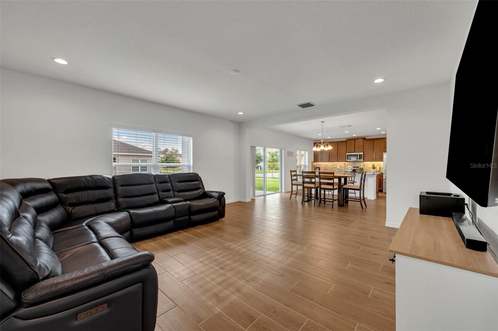 9399 HALSEY DR, GROVELAND, FL, 34736
