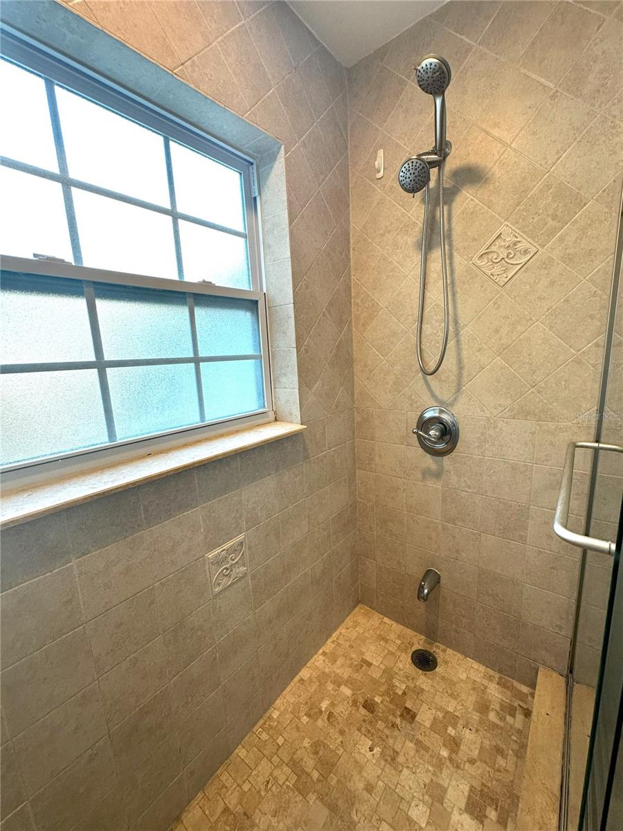 2315 CARROLL PL, TAMPA, FL, 33612