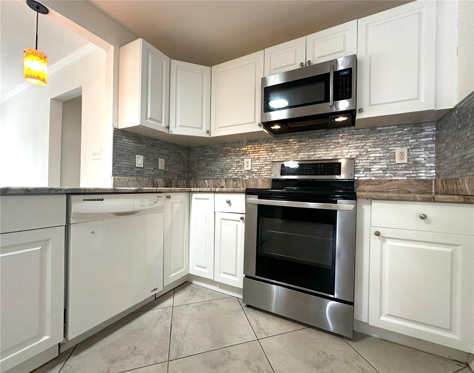 2315 CARROLL PL, TAMPA, FL, 33612