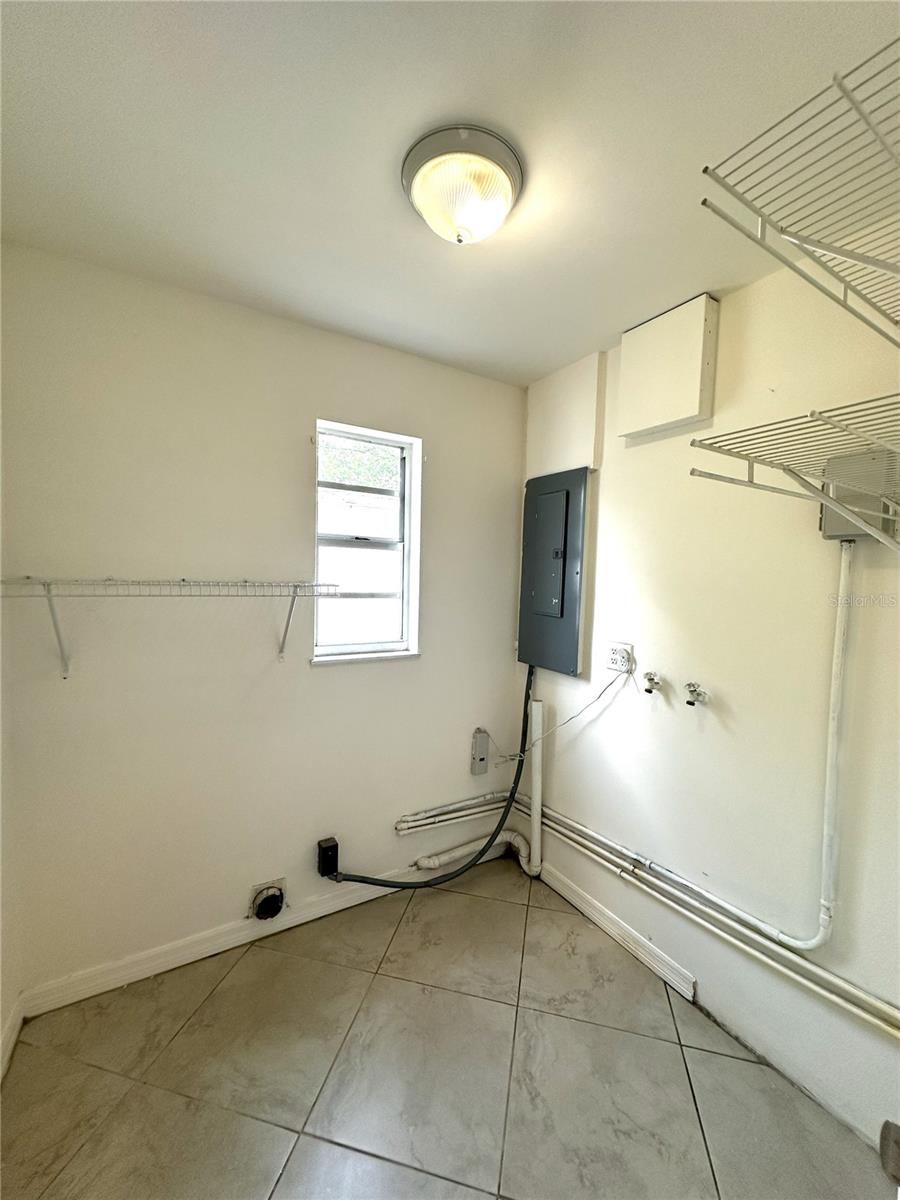 2315 CARROLL PL, TAMPA, FL, 33612