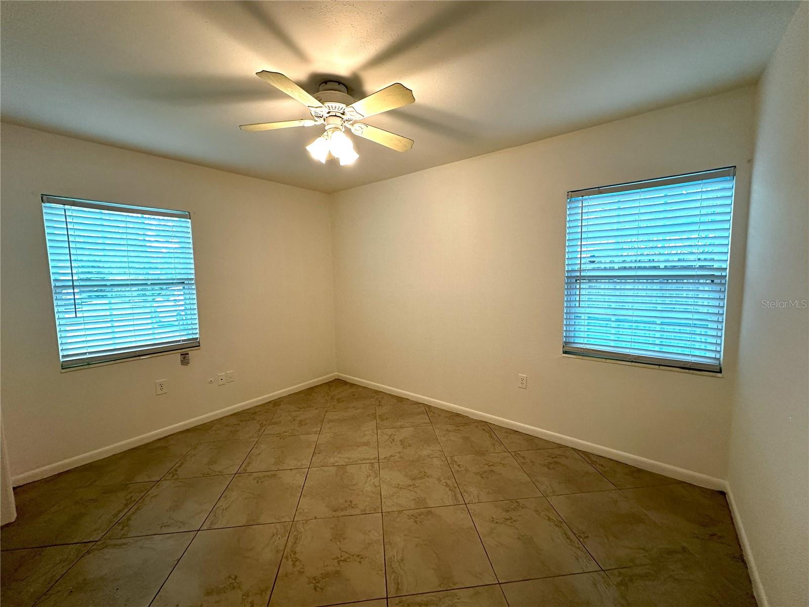 2315 CARROLL PL, TAMPA, FL, 33612