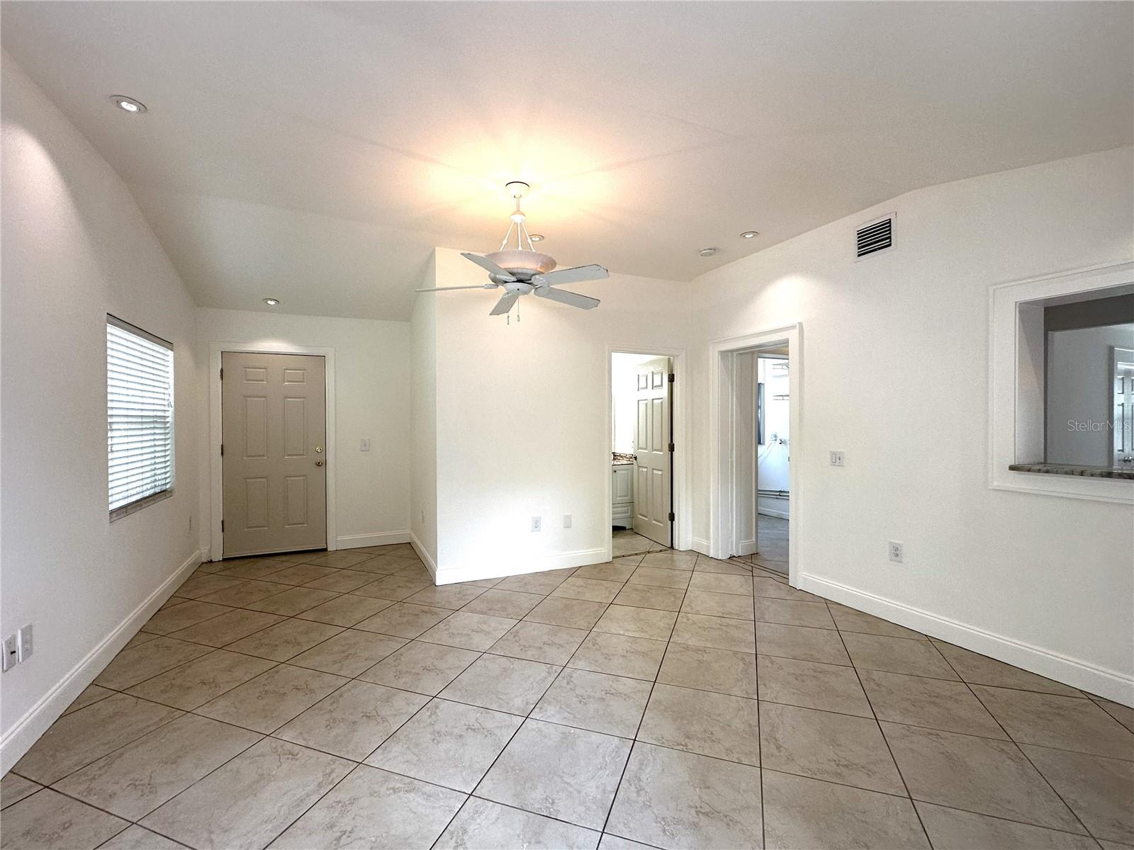 2315 CARROLL PL, TAMPA, FL, 33612