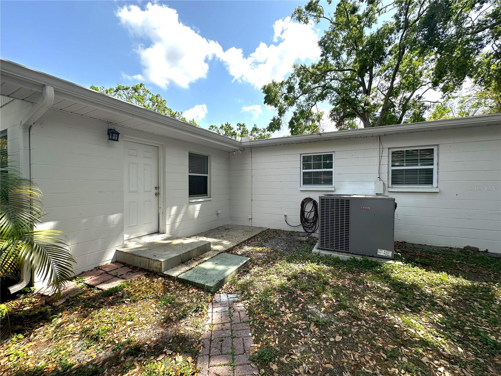 2315 CARROLL PL, TAMPA, FL, 33612