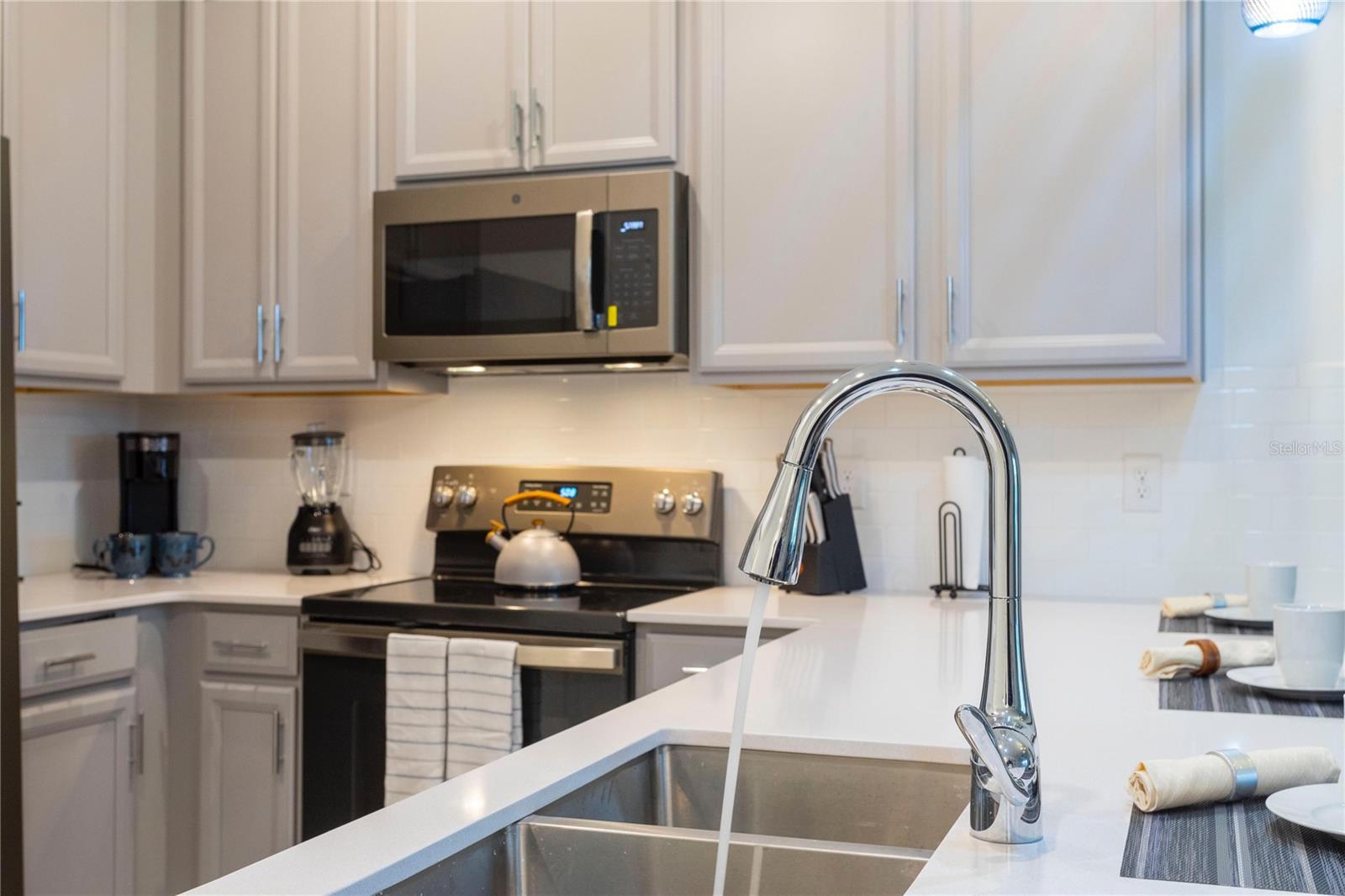 1031 SPLASH SHOT PL, DAVENPORT, FL, 33896