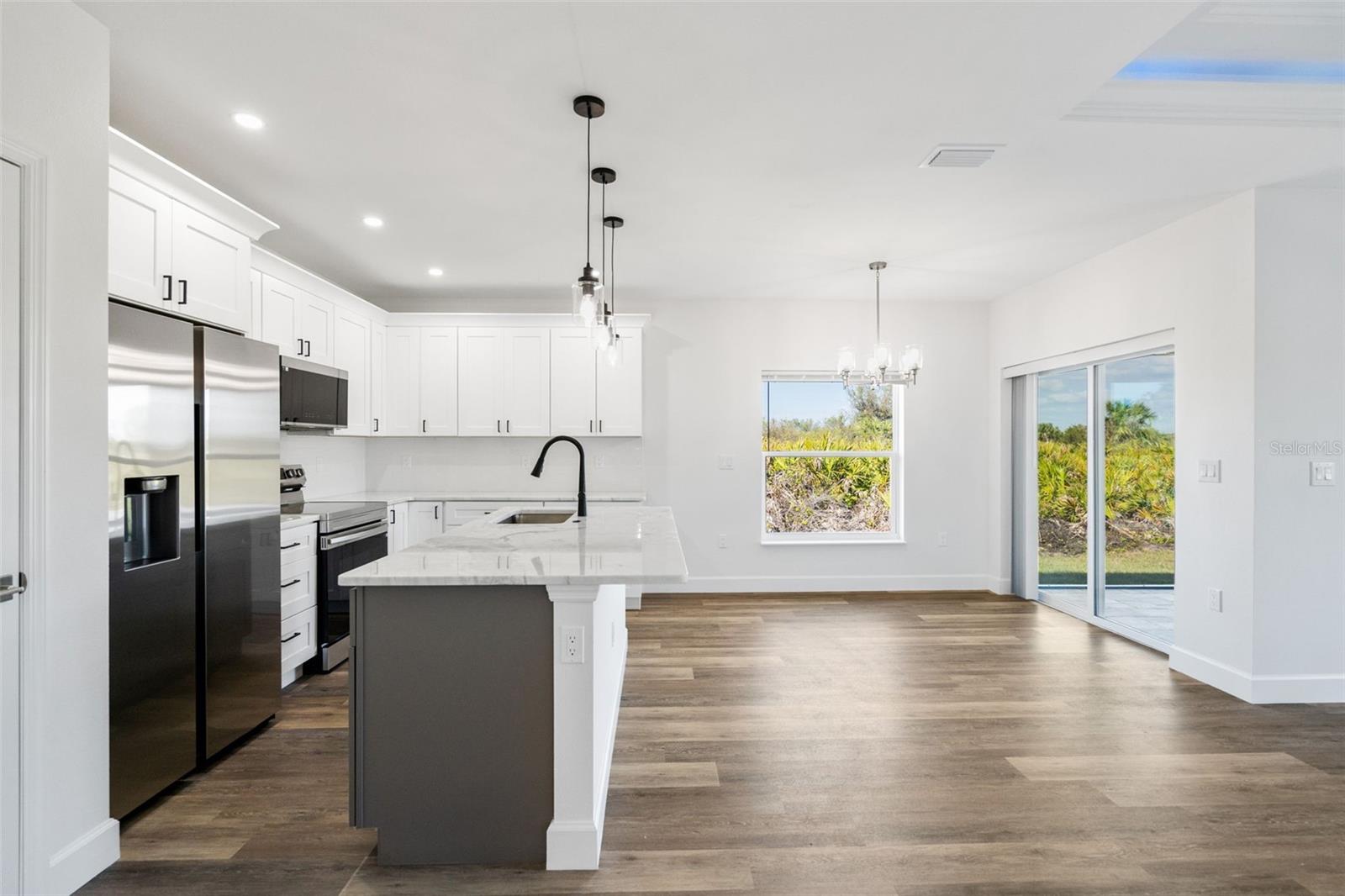 24 DONLON DR, ROTONDA WEST, FL, 33947