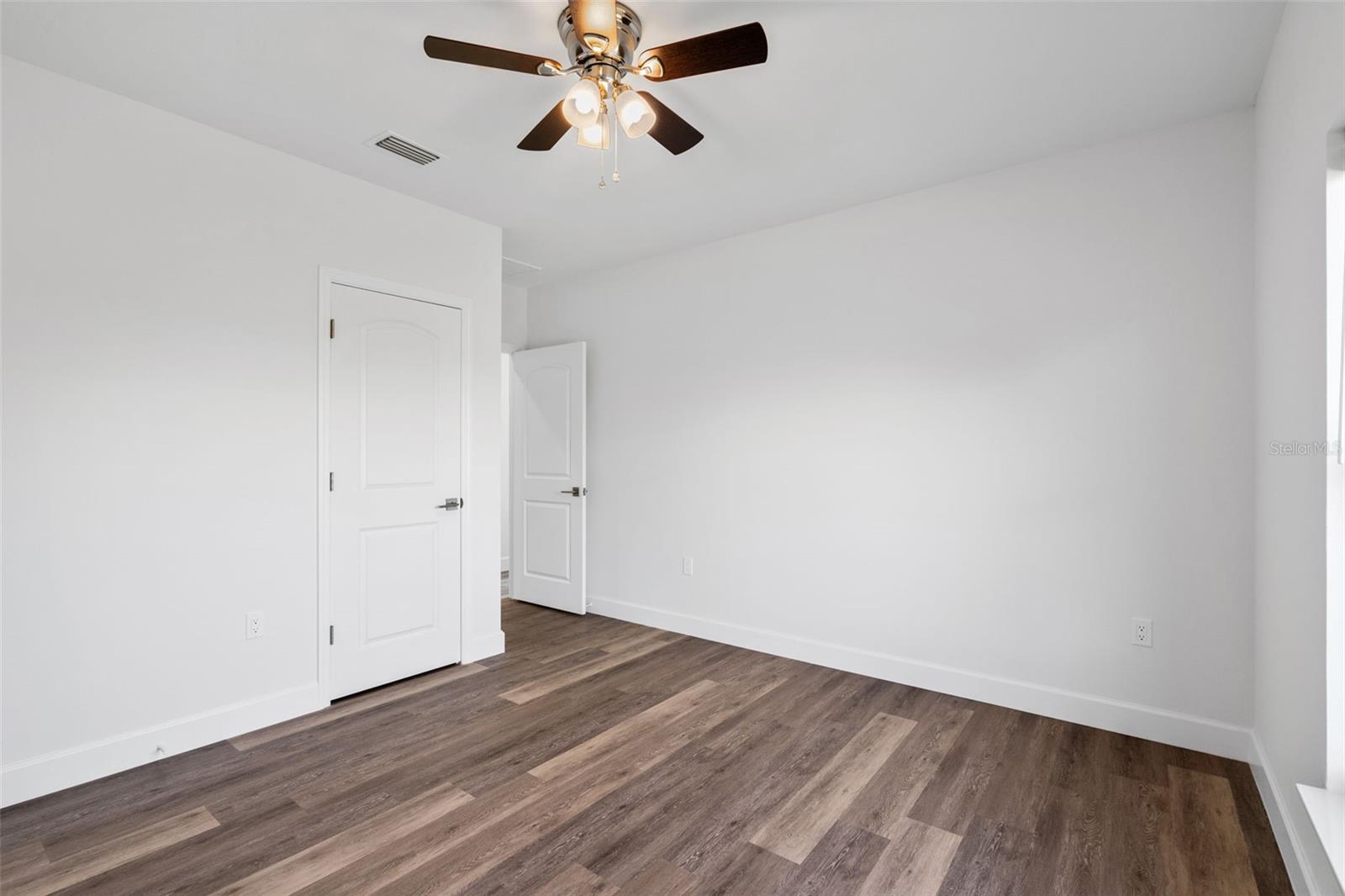 24 DONLON DR, ROTONDA WEST, FL, 33947