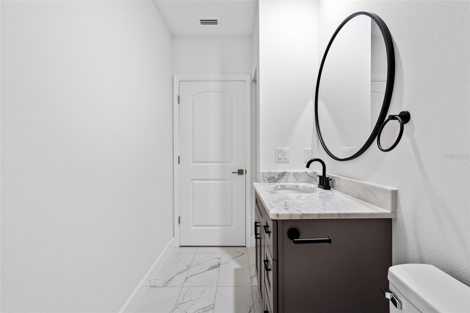 24 DONLON DR, ROTONDA WEST, FL, 33947