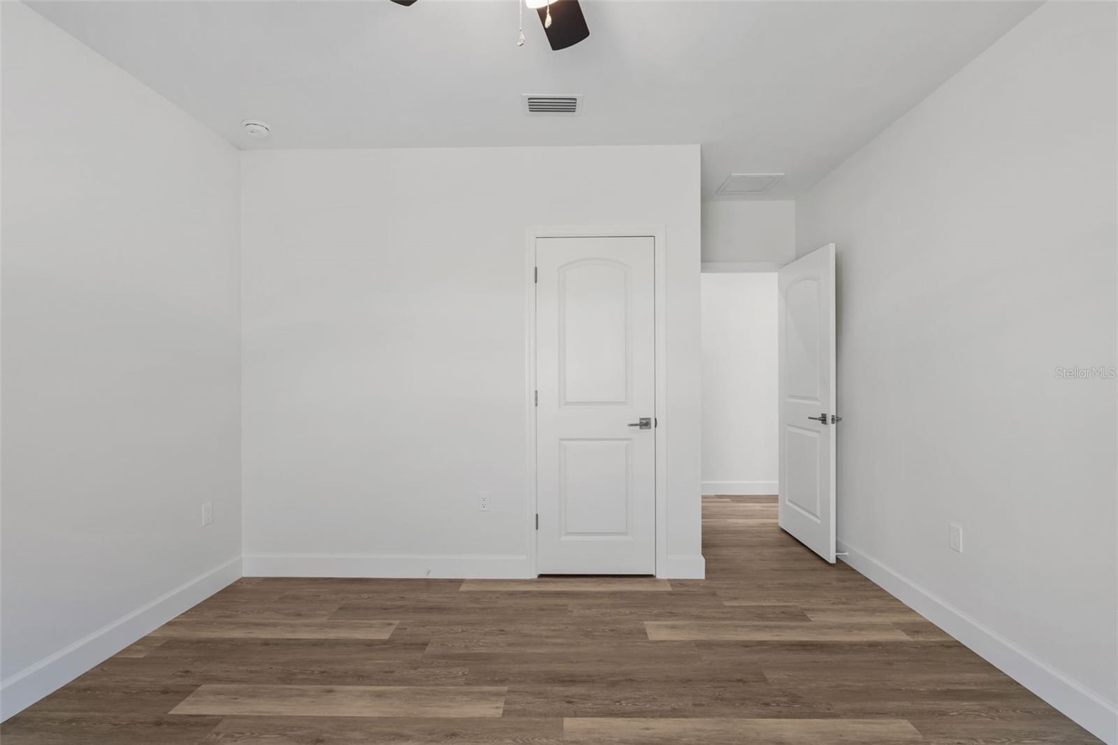 24 DONLON DR, ROTONDA WEST, FL, 33947