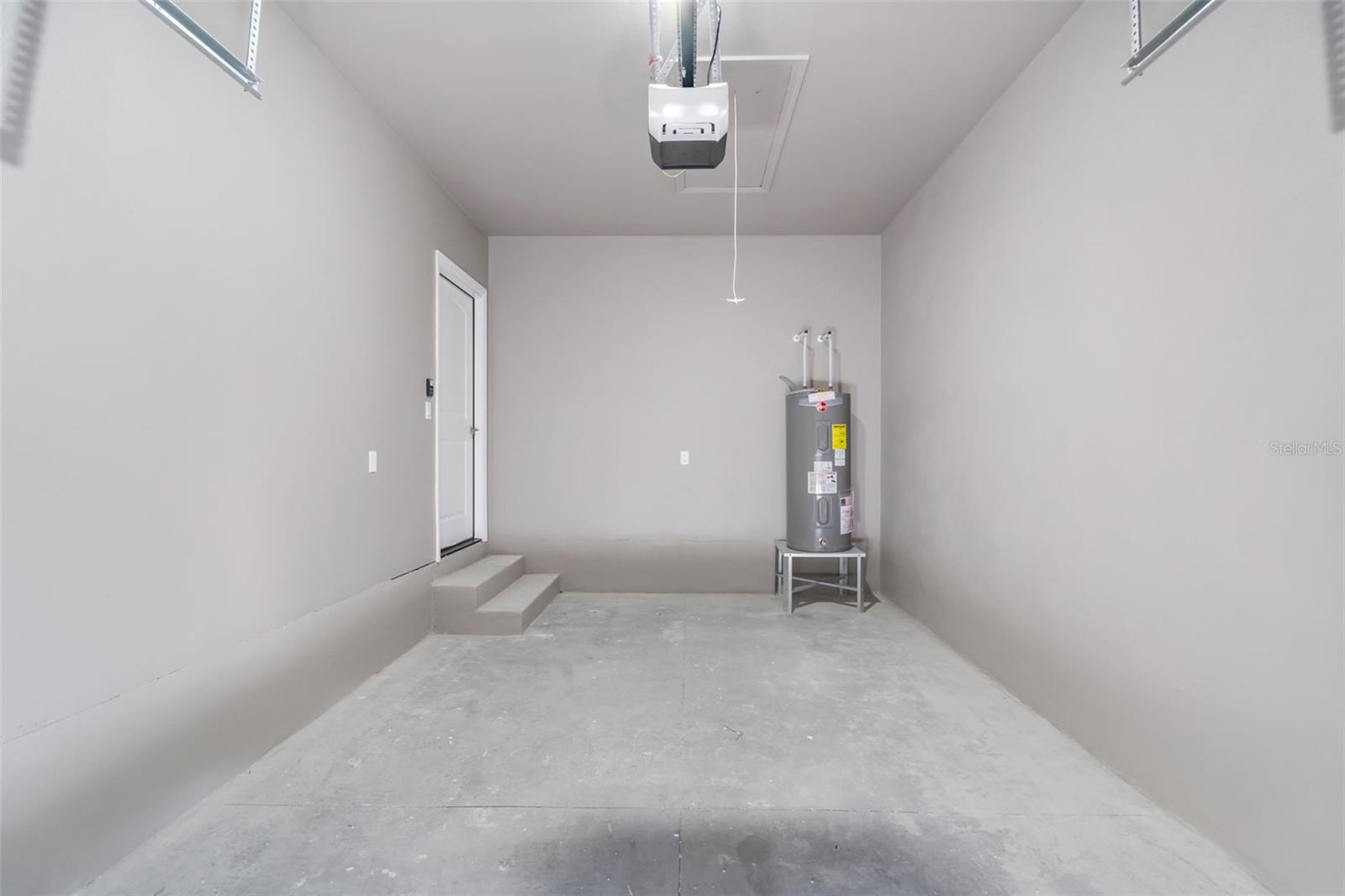 24 DONLON DR, ROTONDA WEST, FL, 33947