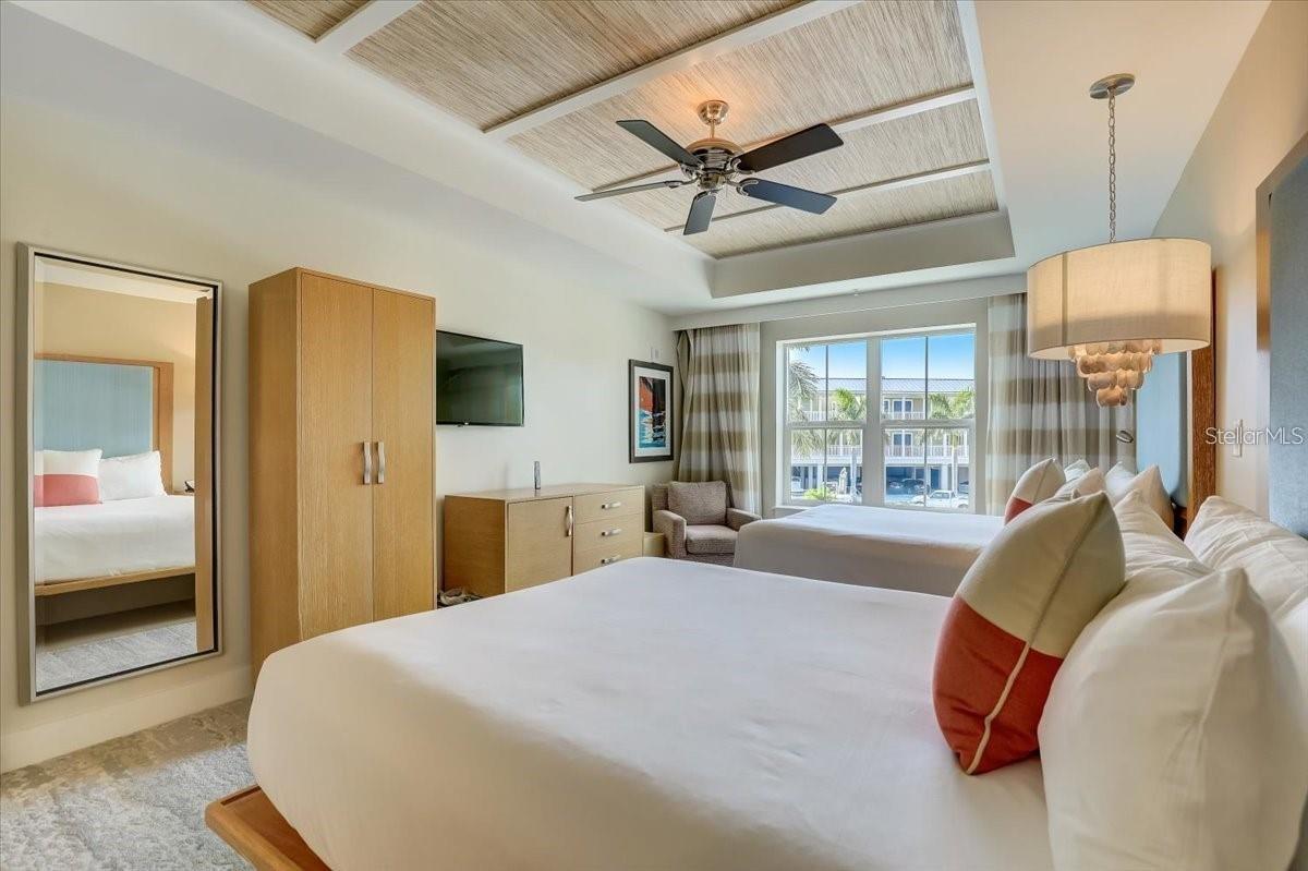 5325 MARINA DRIVE #423, HOLMES BEACH, FL, 34217