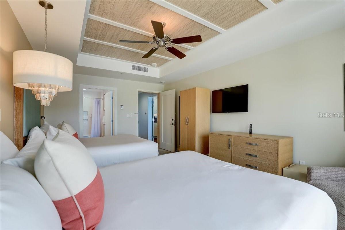 5325 MARINA DRIVE #423, HOLMES BEACH, FL, 34217