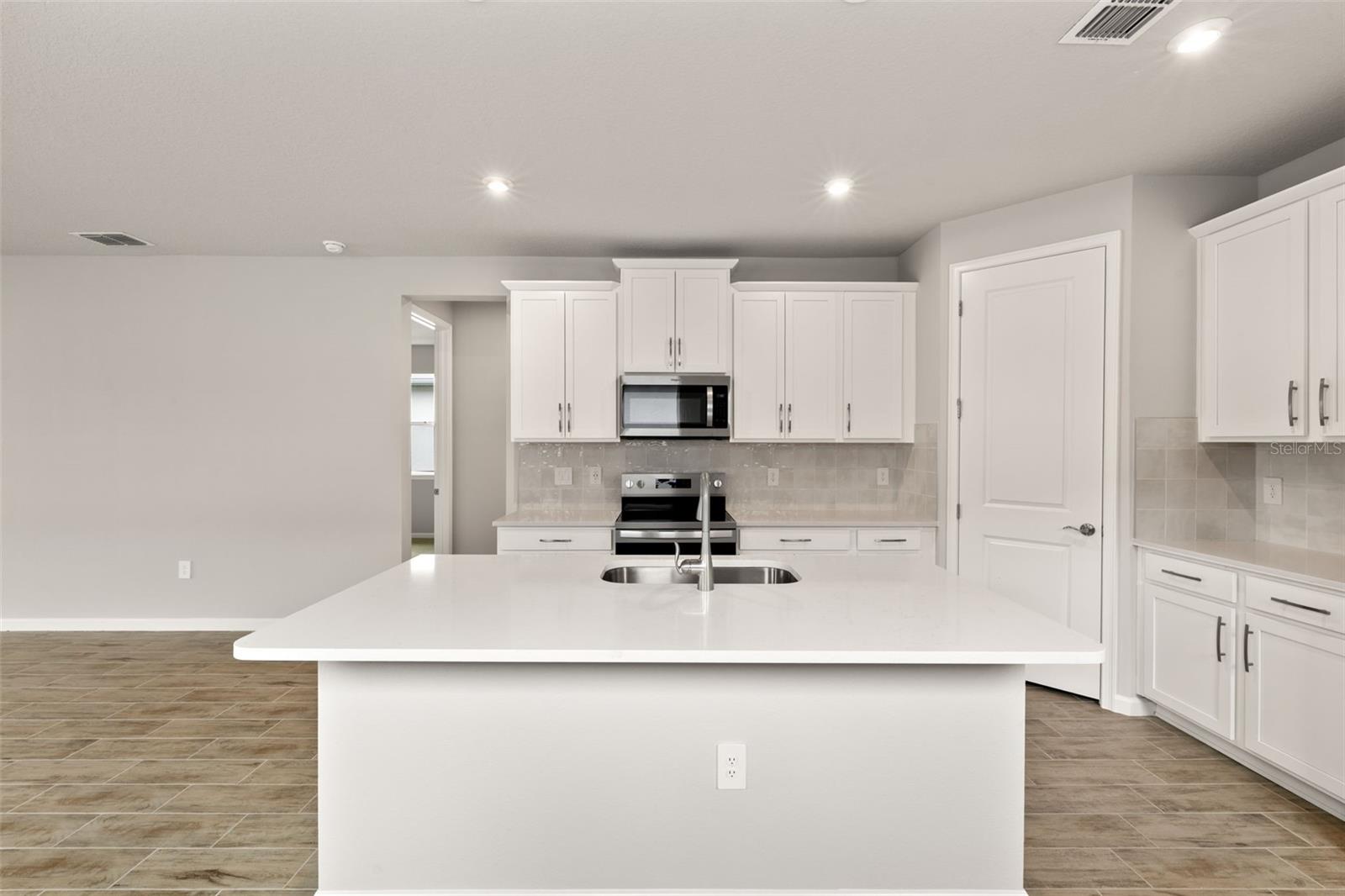 17800 SOLSTICE AVE, VENICE, FL, 34293