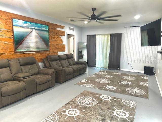 1343 WINTER GRAY CIR, DELTONA, FL, 32738