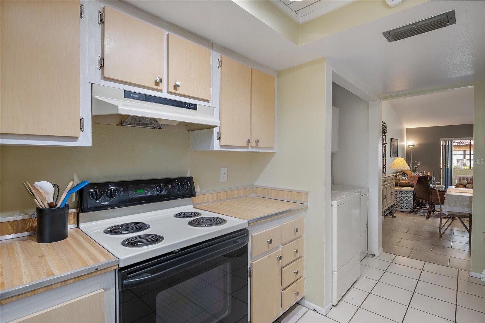 3673 LONGMEADOW #18, SARASOTA, FL, 34235